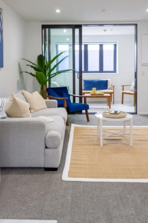 Greek Island Inspired 2 Bed room 1 Bath Townhouse, Christchurch